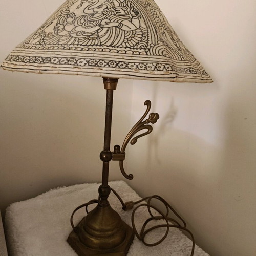 Table lamp brass solid with leather shade from India