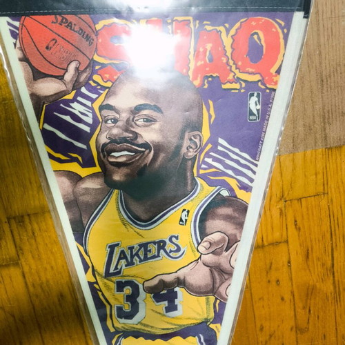 Los Angeles Lakers NBA pennant XXL Shaq like new