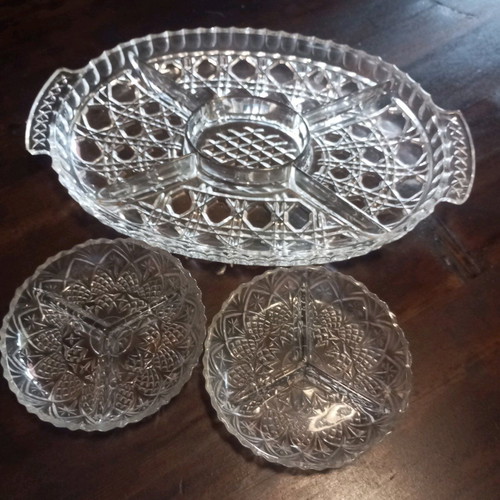 Large platter and two small nut trays like new, set of 3 pieces