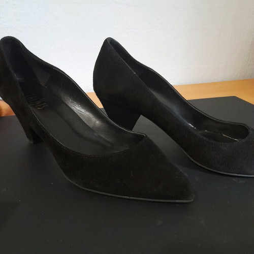 Suede leather pumps used size 39 with unique 6 cm heel