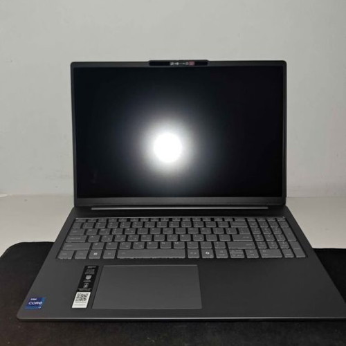 Lenovo IdeaPad Slim 5 13th Gen laptop like new, Intel Core i7, 32GB RAM, 1TB SSD