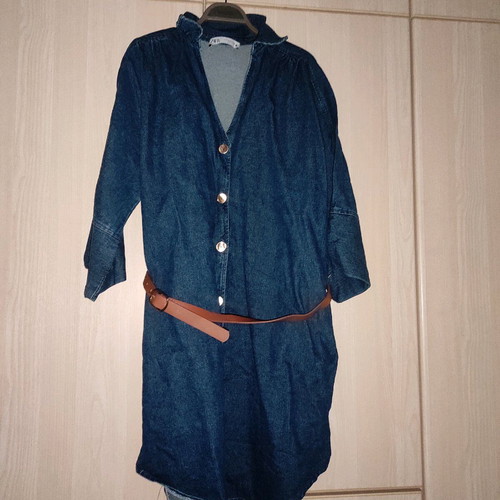 Denim dress with belt at waist like new, size M