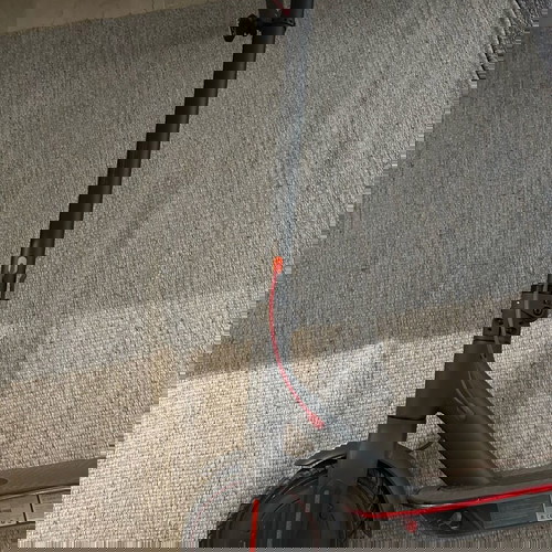 Πατίνι Xiaomi M365 σαν καινούργιο με καινούργια λάστιχα χωρίς σαμπρέλα