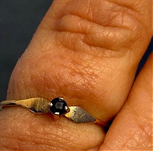 Garnet ring 585/14 ct , size 48 , 0.5 g