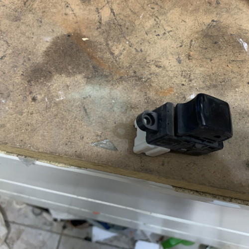 Nissan K12 Micra window switch used, passenger side