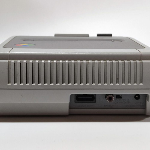 Super Nintendo console used PAL with 3 games and cables
