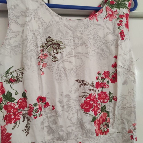Bella women's Italian dress S/M like new, white and red