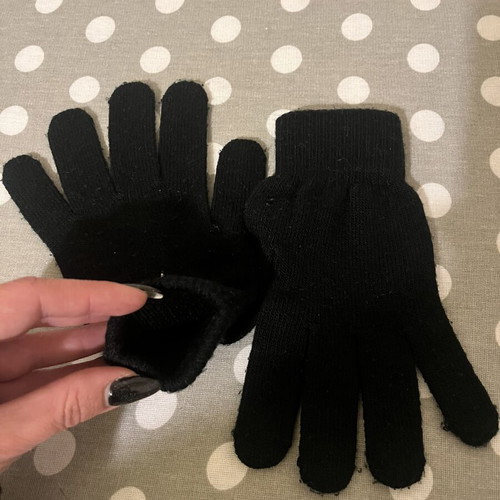 Women's black winter gloves used, size small
