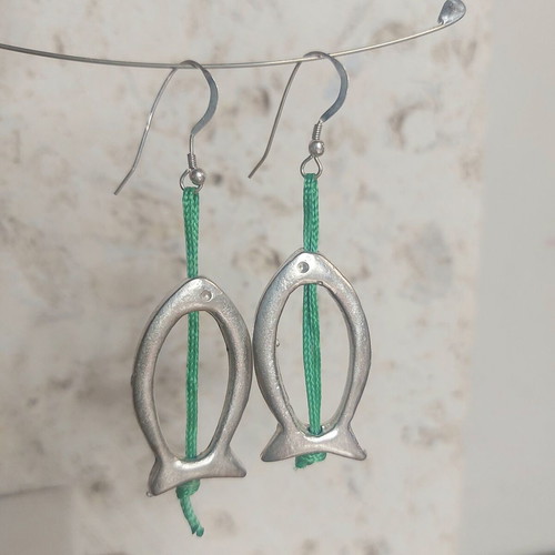 Fish-shaped earrings like new, green and silver