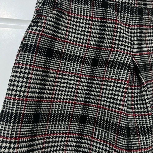 Mini checked skirt-shorts used, size XL, black and gray