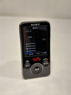 Sony Walkman NWZ-E436F преносим цифров медиен плейър 4GB употребяван