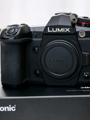Panasonic Lumix G9 Mirrorless Camera MFT Micro Four Thirds