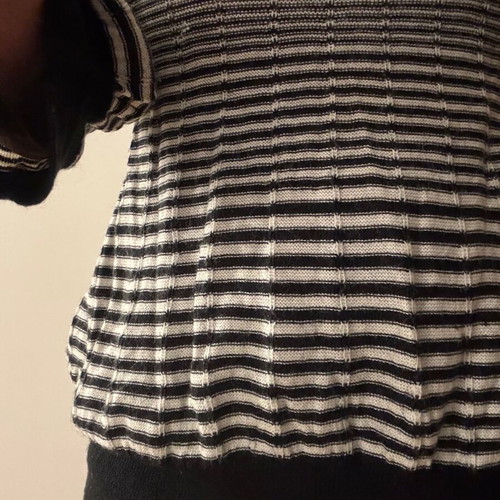 Angie knitted sweater with puff sleeve, like new, size L, black and white