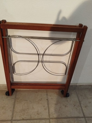 Wooden base for baby bassinet like new