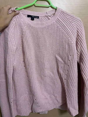 Pink knitted sweater like new, size L