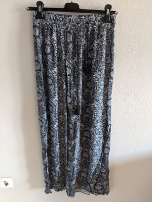 Maxi skirt S-M-L, black-gray, like new, thin fabric, slit knees
