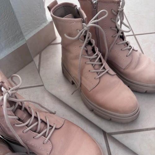 Tamaris leather ankle boots beige like new, size 37