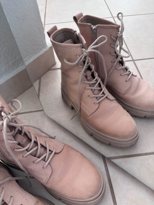 Tamaris leather ankle boots beige like new, size 37