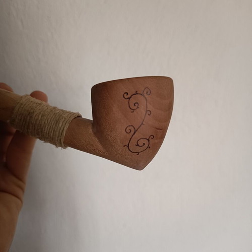 Handmade Churchwarden Tobacco Pipe 31cm, Walnut Wood
