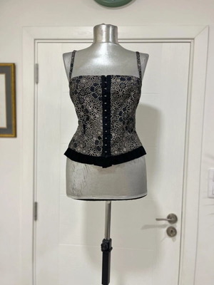 Corset Style Top St. Martins Floral Print Size Medium like new