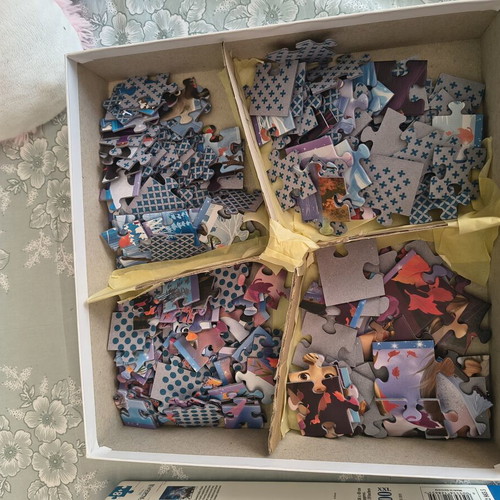 Frozen puzzles, ages 4+ and 8+