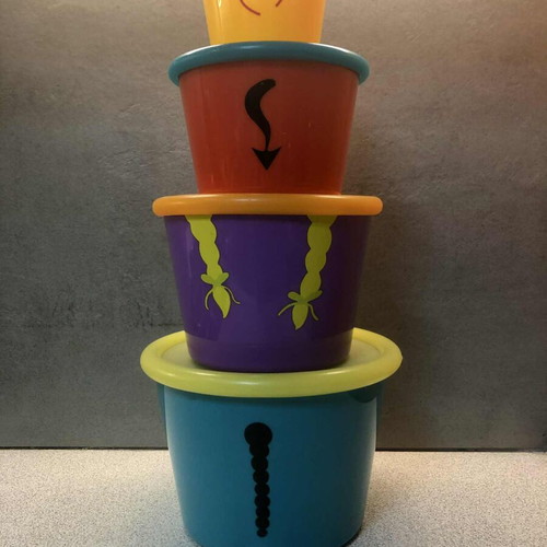 Pylones plastic storage boxes set of 4 used