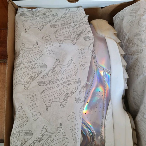 Fila athletic shoes size 41.5 new, silver