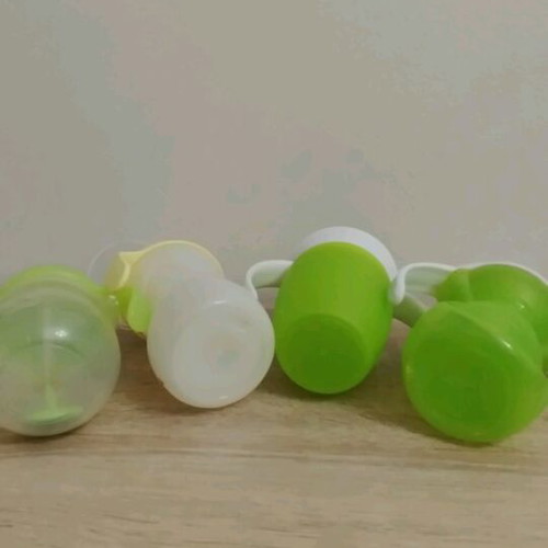 Munchkin and Mam baby training cups set