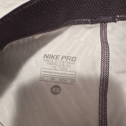 Nike knee-length leggings used, size XS