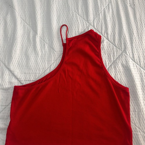 Shein red one shoulder crop top used, size XL rib fabric