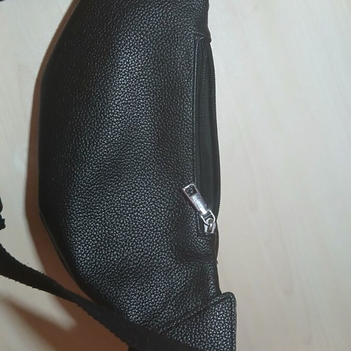 Classic black banana bag like new, crossbody