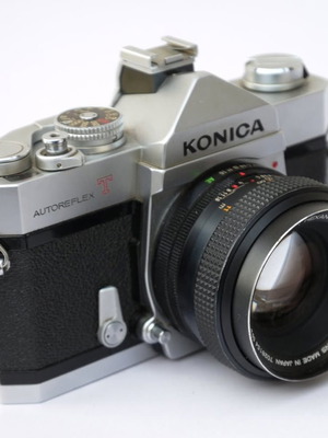 Konica Autoreflex T analog SLR camera like new with Hexanon 50mm f/1.7 lens