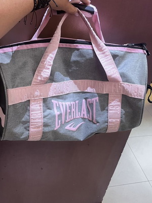 Everlast gym barrel bag