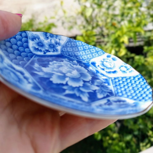 Vintage porcelain trinket dish Delft style blue white with gold stripe used