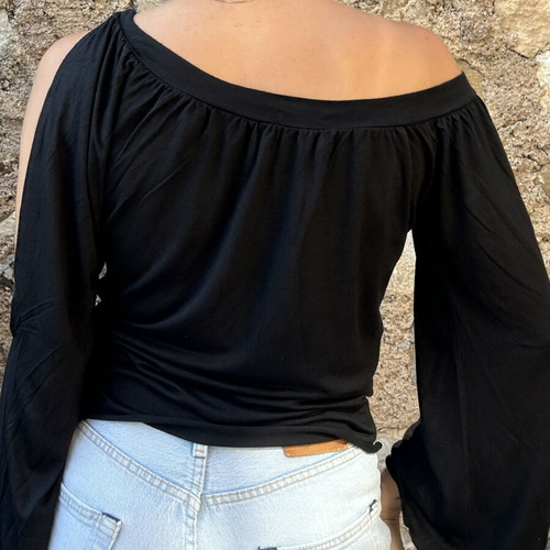 Y2K black off shoulder top with cut out sleeves like new
