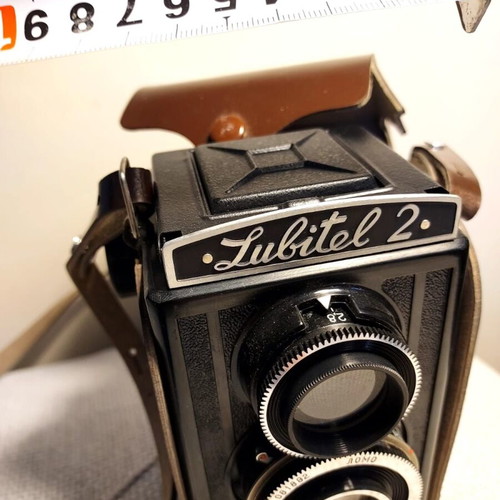 Lubitel 2 LOMO twin lens reflex camera mint condition