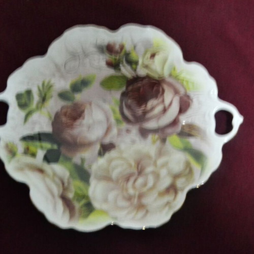 Serving tray new with rose decoration