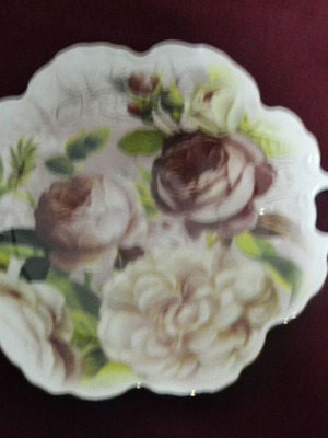 Serving tray new with rose decoration