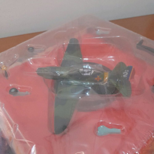 Metal fighter plane of World War II De Agostini series new