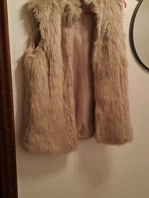 Women's sleeveless fur vest used, size L, beige