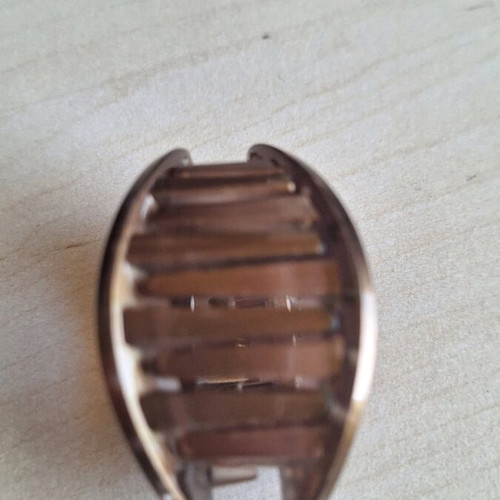 Brown hair clip with rhinestones used