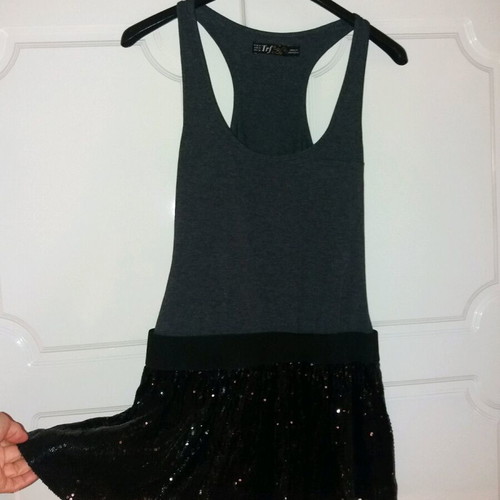 Dress M with elastic band and sequin skirt, new, black