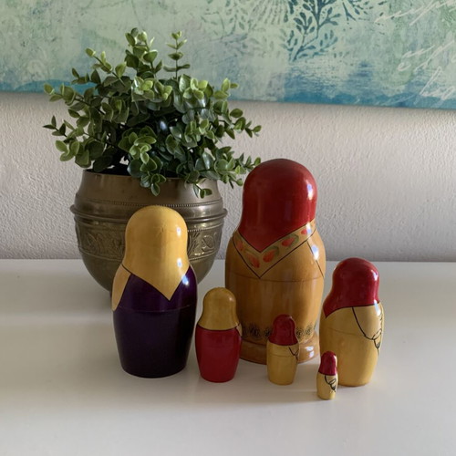 Soviet wooden Matryoshka doll set of 6, 1970s