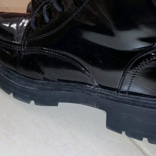 KR be uniqe boots like new, size 38, black