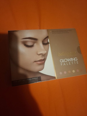 Bellápierre Cosmetics Glowing Palette highlighter 6 shades