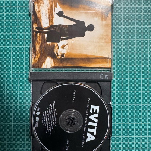 Evita soundtrack CD like new, 2 CDs