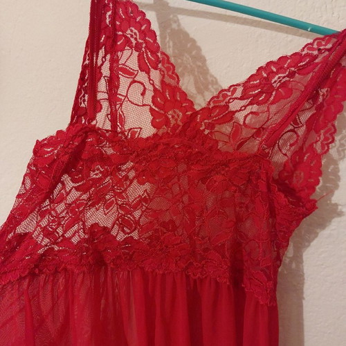 Christmas negligee semi-transparent red with lace and feathers