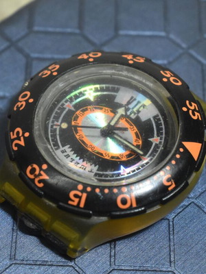 Vintage Swatch Scuba Jellyfish watch used for parts or repair