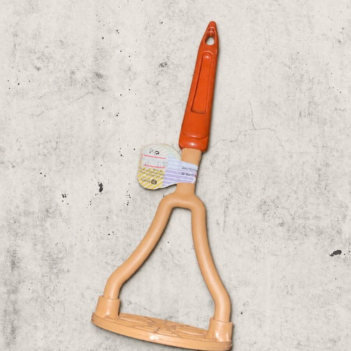 Potato Masher with Plastic Handle and Wide Pressing Surface