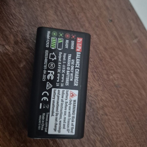 Traxxas LiPo 2-Cell 3000mAh Battery with ID Charger